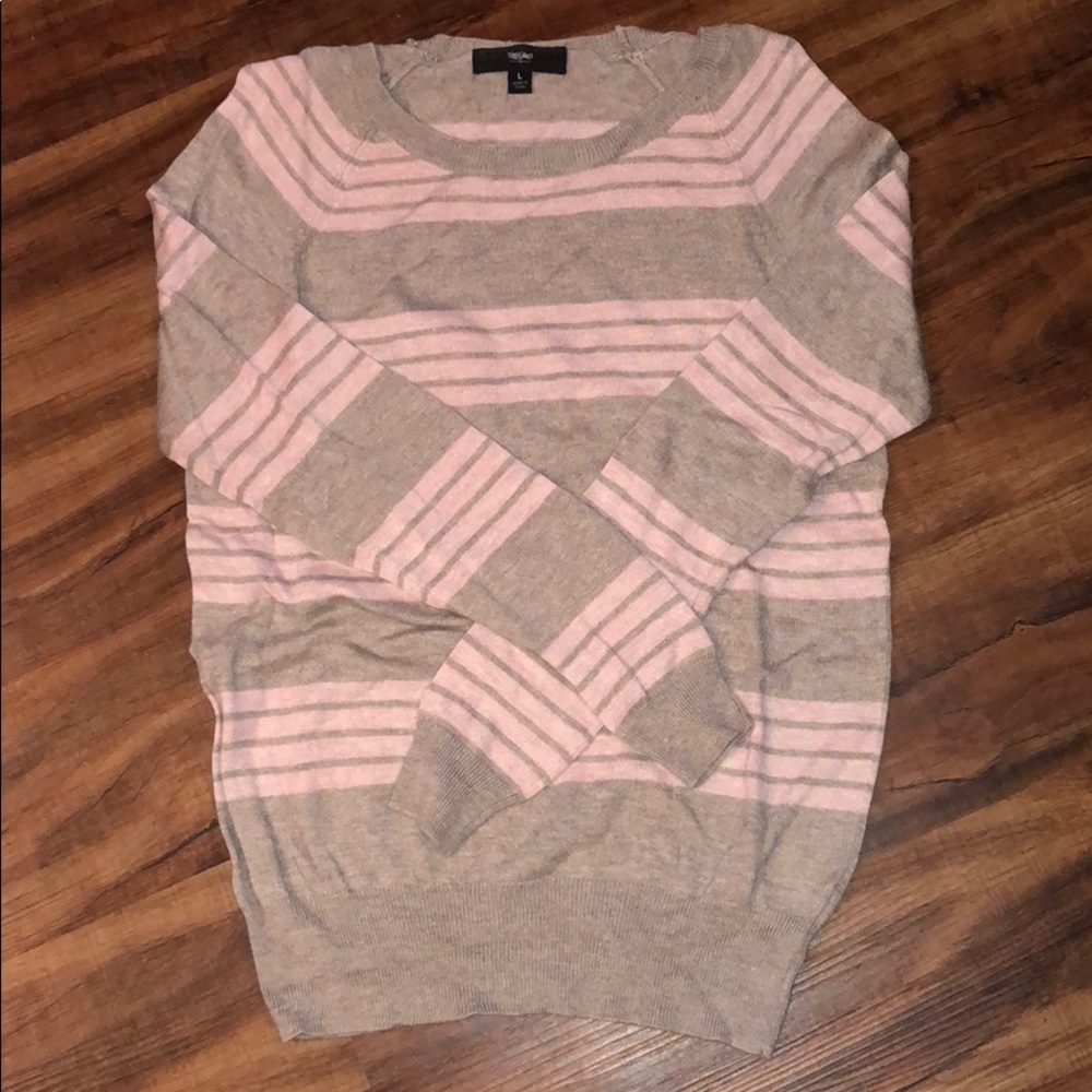Gray and pink sweater